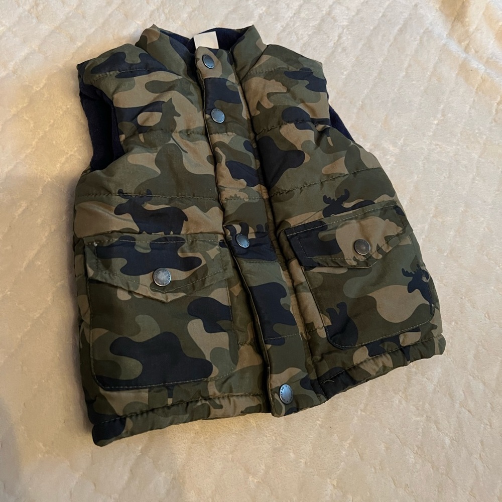 12m Camo vest